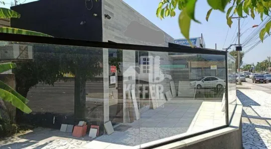 Galpão / Depósito / Armazém à venda, 720m² no São José do Imbassaí, Maricá