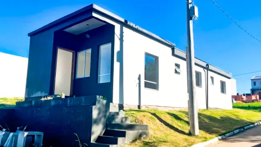 Casa de Condomínio com 2 Quartos à venda, 70m² no Cocão, Viamão