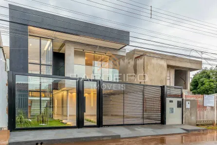 Sobrado com 4 Quartos à venda, 285m² no Guará II, Brasília