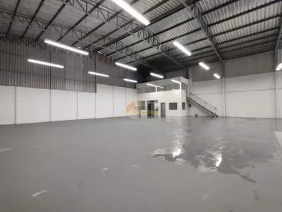 Galpão / Depósito / Armazém à venda, 710m² no Santo Antônio, Divinópolis