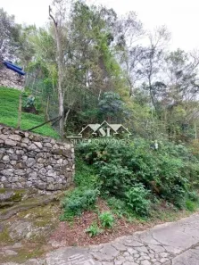 Terreno / Lote / Condomínio à venda, 348m² no Retiro, Petrópolis