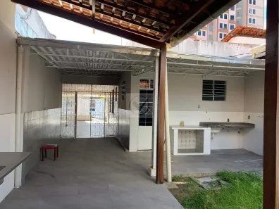 Casa com 3 Quartos à venda, 250m² no Treze de Julho, Aracaju