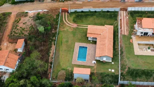 Fazenda / Sítio / Chácara com 3 Quartos à venda, 600m² no , Igaratá