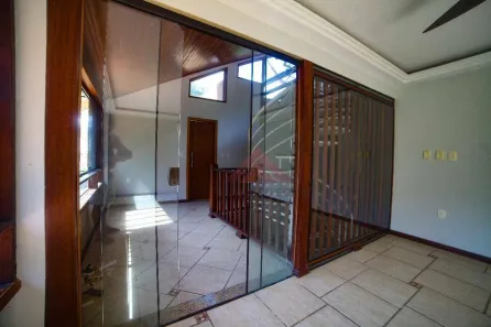 Casa de Condomínio com 7 Quartos à venda, 412m² no Baldeador, Niterói