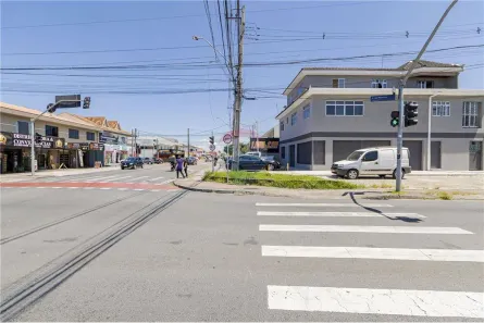 Prédio Inteiro à venda, 601m² no Sítio Cercado, Curitiba
