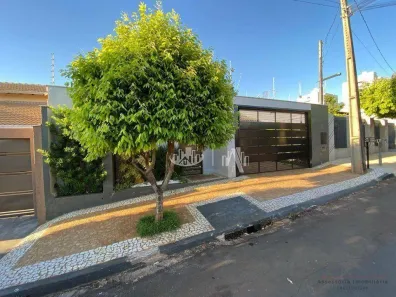 Casa com 5 Quartos à venda, 172m² no Antonio Frederico, Ibiporã