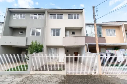 Sobrado com 3 Quartos à venda, 150m² no Vila Bancária, Campo Largo
