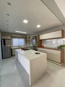Casa de Condomínio com 3 Quartos à venda, 180m² no Aparecidinha, Sorocaba