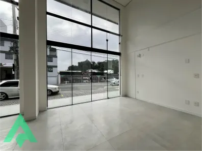 Conjunto Comercial / Sala para alugar, 62m² no Água Verde, Blumenau