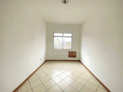 Conjunto Comercial / Sala para alugar, 110m² no Vila Nova, Blumenau