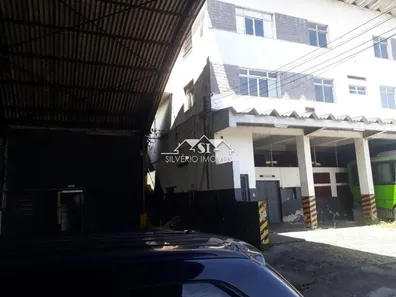 Galpão / Depósito / Armazém para venda ou aluguel, 450m² no Bingen, Petrópolis