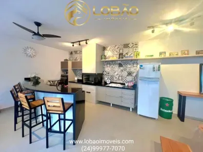 Sobrado com 4 Quartos à venda, 270m² no Morada da Colina, Resende