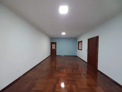 Casa com 3 Quartos para alugar, 210m² no Residencial Chácara São José, Limeira