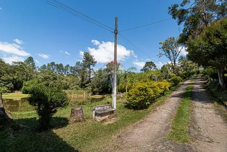 Fazenda / Sítio / Chácara com 10 Quartos à venda, 2000m² no Lagoa Grande, Embu-Guaçu