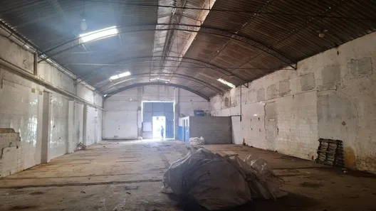 Galpão / Depósito / Armazém para alugar, 300m² no Porto da Pedra, São Gonçalo