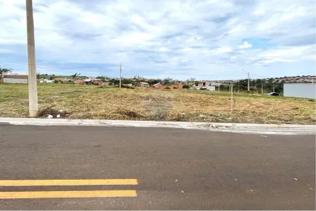 Terreno / Lote / Condomínio à venda, 200m² no , Cravinhos