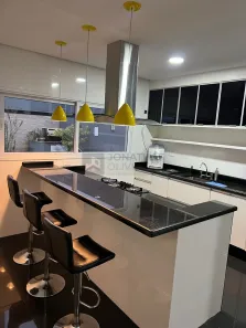 Casa de Condomínio com 4 Quartos para alugar, 285m² no Jardim das Cerejeiras, Arujá