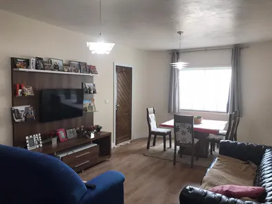 Sobrado com 4 Quartos à venda, 250m² no Vila Gilcy, Campo Largo