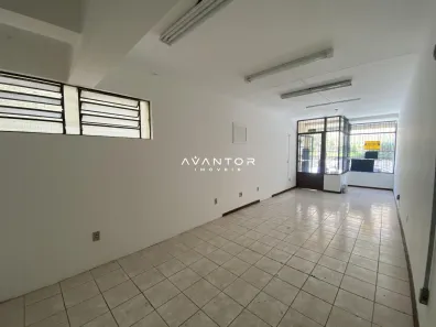 Loja / Salão / Ponto Comercial com 1 Quarto à venda, 61m² no Bonfim, Santa Maria