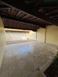 Casa com 3 Quartos para alugar, 221m² no Jardim América, Rio Claro