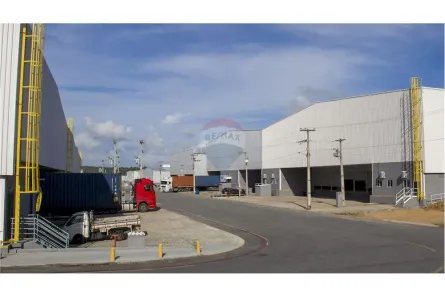 Galpão / Depósito / Armazém para alugar, 2100m² no Centro, Conde