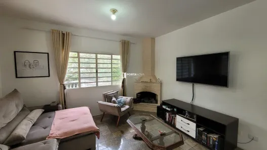 Fazenda / Sítio / Chácara com 3 Quartos para alugar, 117m² no Chácaras Bartira, Embu das Artes