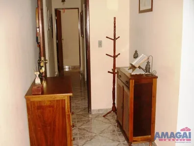 Fazenda / Sítio / Chácara com 3 Quartos à venda, 190m² no , Igaratá