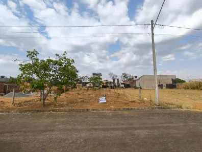 Terreno / Lote / Condomínio à venda, 300m² no portal das aguas, Hidrolândia