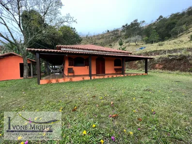 Fazenda / Sítio / Chácara com 3 Quartos à venda, 200m² no Palmares, Paty do Alferes
