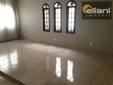 Sobrado com 3 Quartos para alugar, 213m² no Vila Figueira, Suzano