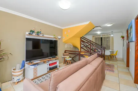 Sobrado com 3 Quartos à venda, 106m² no Centro, Colombo