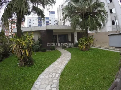 Casa com 3 Quartos para alugar, 208m² no Centro, Criciúma