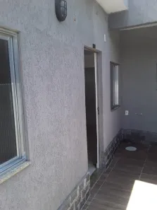 Casa de Vila com 1 Quarto para alugar, 50m² no Parque Senhor do Bonfim, Duque de Caxias