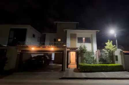 Sobrado com 3 Quartos à venda, 350m² no Maria Turri, Rio das Ostras