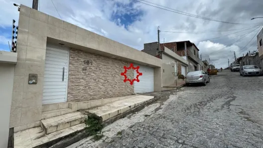 Casa com 2 Quartos à venda, 120m² no Cidade Alta, Caruaru