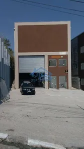 Galpão / Depósito / Armazém à venda, 550m² no Jardim Jurupari (Fazendinha), Santana de Parnaíba