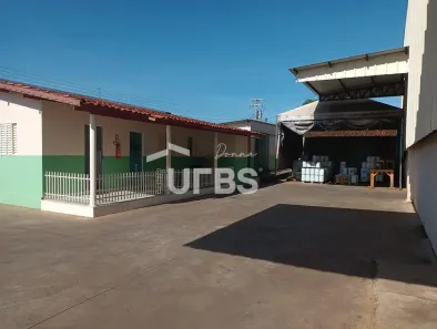 Galpão / Depósito / Armazém à venda, 748m² no Vila Padre Eterno, Trindade