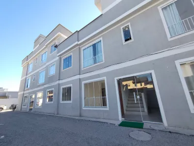 Apartamento com 2 Quartos para alugar, 50m² no Enseada das Gaivotas, Rio das Ostras