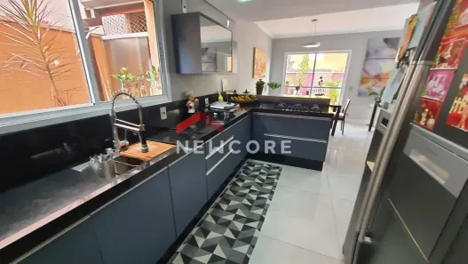Casa de Condomínio com 3 Quartos à venda, 173m² no Jardim Colibri, Embu das Artes