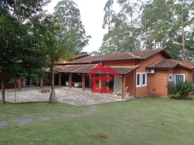Fazenda / Sítio / Chácara com 4 Quartos à venda, 686m² no Jardim dos Ipês, Embu das Artes
