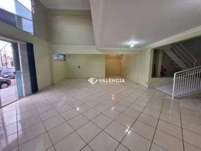 Conjunto Comercial / Sala para alugar, 220m² no Parque São Paulo, Cascavel
