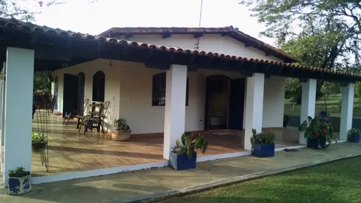 Fazenda / Sítio / Chácara com 5 Quartos à venda, 500m² no Buru, Salto