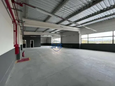 Galpão / Depósito / Armazém para alugar, 239m² no Do Salto, Blumenau