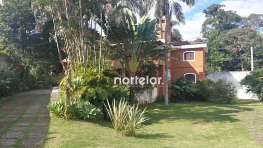 Casa de Condomínio com 4 Quartos para venda ou aluguel, 550m² no Cumbari, Mairiporã