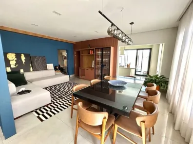 Sobrado com 4 Quartos à venda, 280m² no Setvillage Las Palmas, Pouso Alegre
