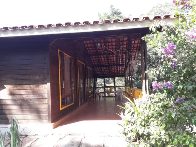 Fazenda / Sítio / Chácara com 4 Quartos à venda, 250m² no Porta do Sol, Mairinque