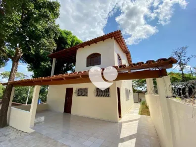 Casa de Condomínio com 5 Quartos à venda, 300m² no Praia do Morro, Guarapari