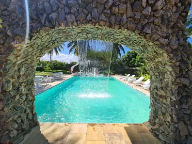 Fazenda / Sítio / Chácara com 4 Quartos à venda, 600m² no Barra do Jacuípe, Camaçari