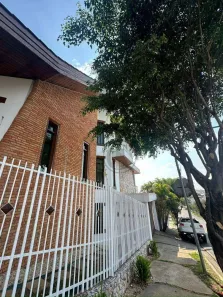 Sobrado com 4 Quartos para alugar, 569m² no Jardim São Carlos, Sorocaba