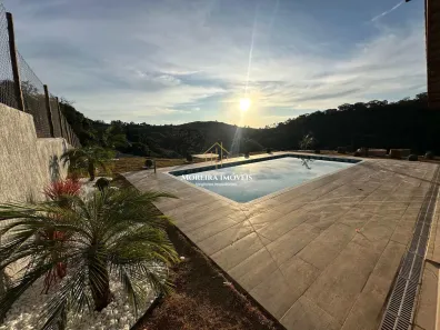 Fazenda / Sítio / Chácara com 3 Quartos à venda, 1000m² no , Mairinque